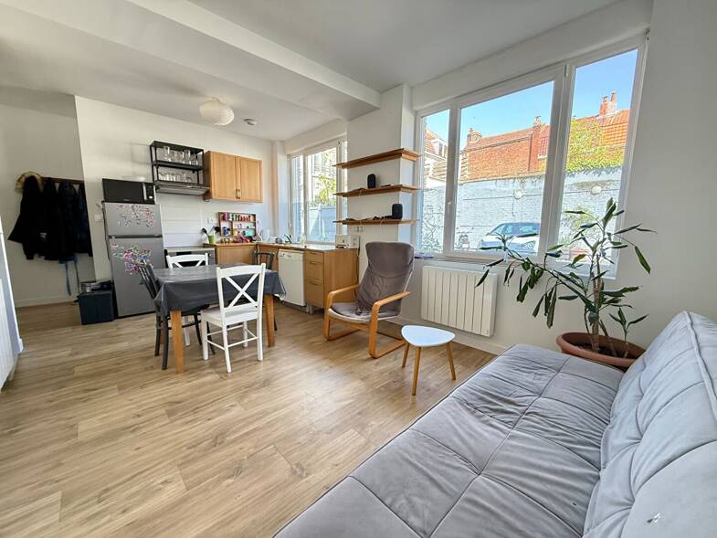Maison à vendre 229 000 € 3 pièces 2 chambres 54 m² Lille 59000