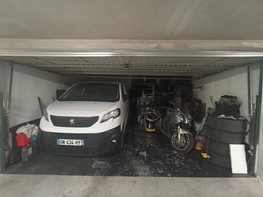 Parking à vendre 55 000 € 25 m² Centre Ville Saint-Laurent-du-Var 06700