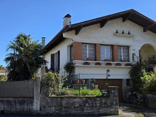 Maison de ville à vendre 197 000 € 4 pièces 3 chambres 95 m² 304 m² de terrain Saint-Palais 64120