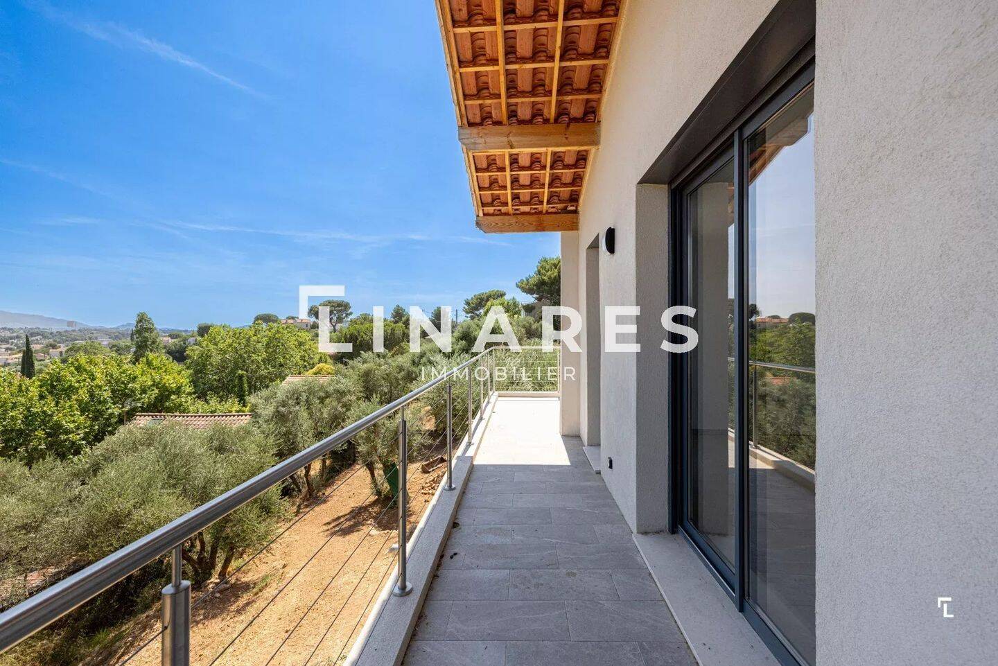 Maison 4 pièces 102 m² · à Plan-de-Cuques · 102,3 m² · 2 100 €/mois