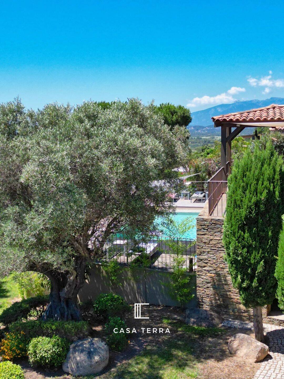 Maison 5 pièces 147 m² · à Zonza · 147 m² · 2 100 000 €