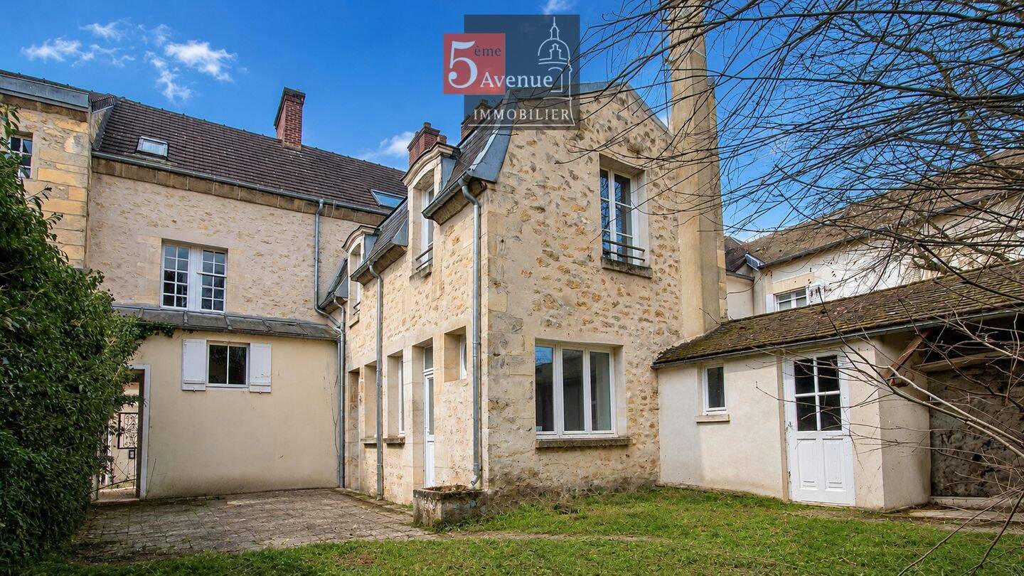 Maison 7 pièces 192 m² · à Chantilly · 192 m² · 995 000 €