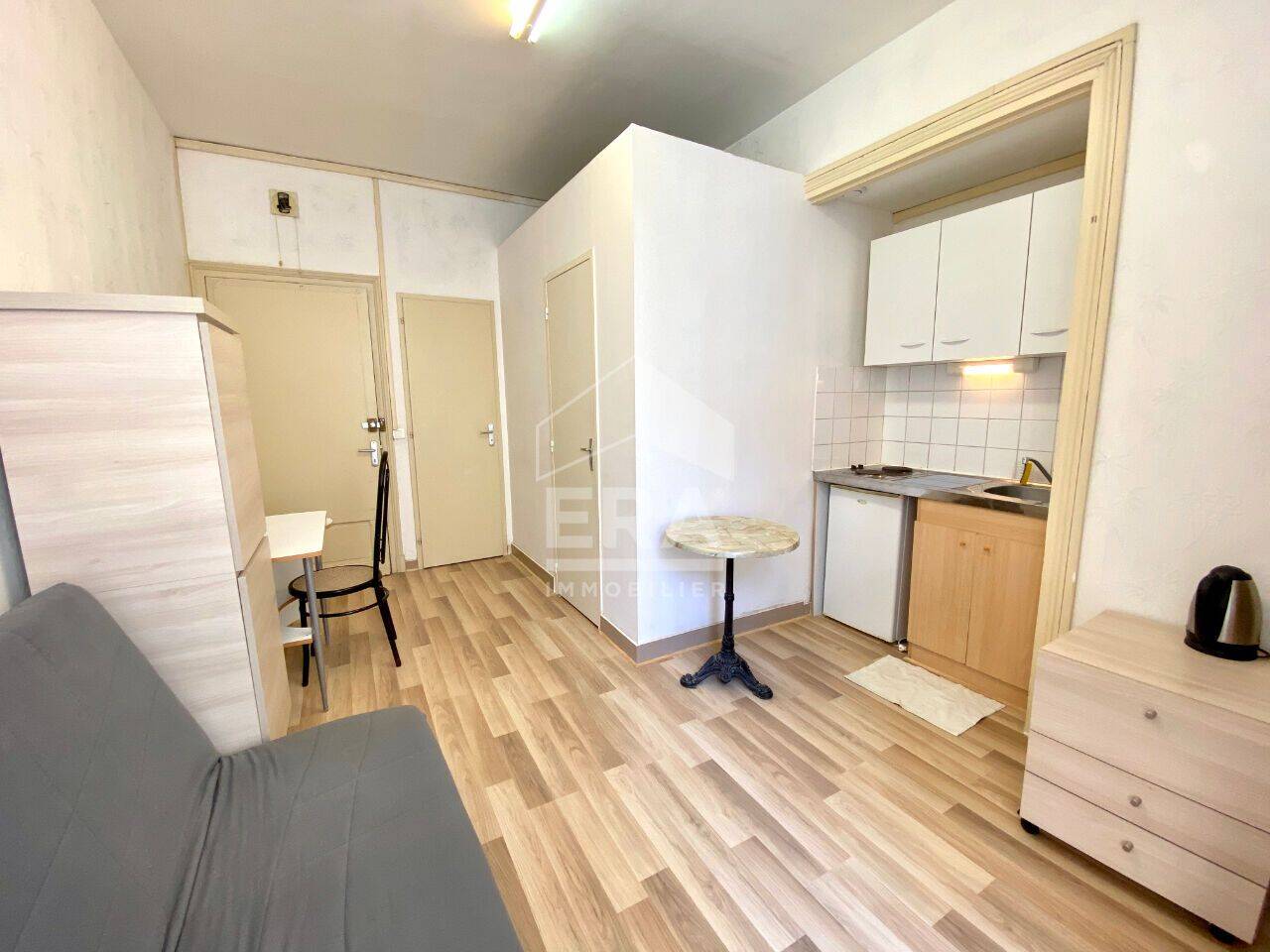 Appartement 1 pièce 18 m² · à Blois · 17,6 m² · 360 €