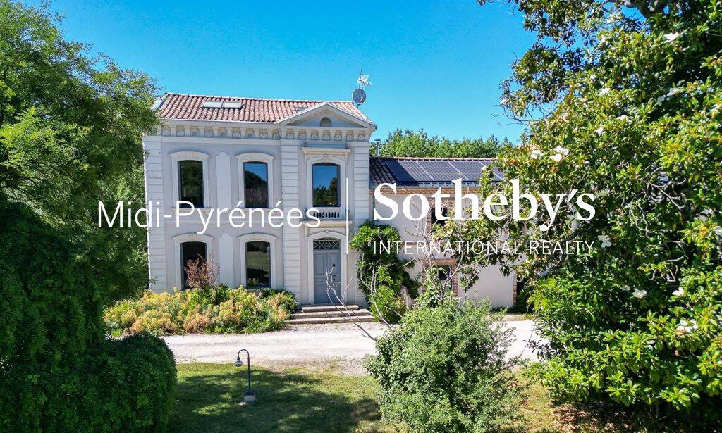 Maison 18 pièces 750 m² · à Gaillac · 750 m² · 1 500 000 €