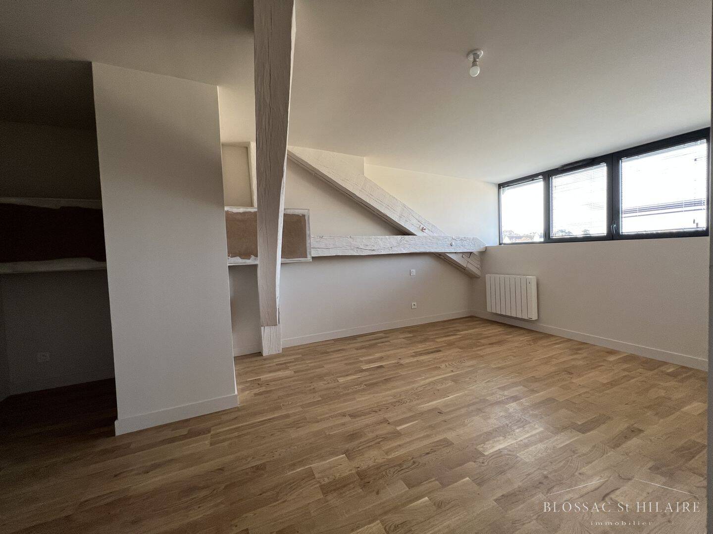 Appartement 4 pièces 140 m² · à Poitiers · 140 m² · 1 210 €