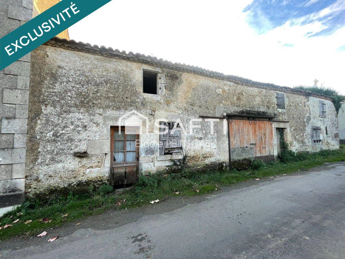 Maison 5 pièces 130 m² · à Sérigné · 130 m² · 26 000 €
