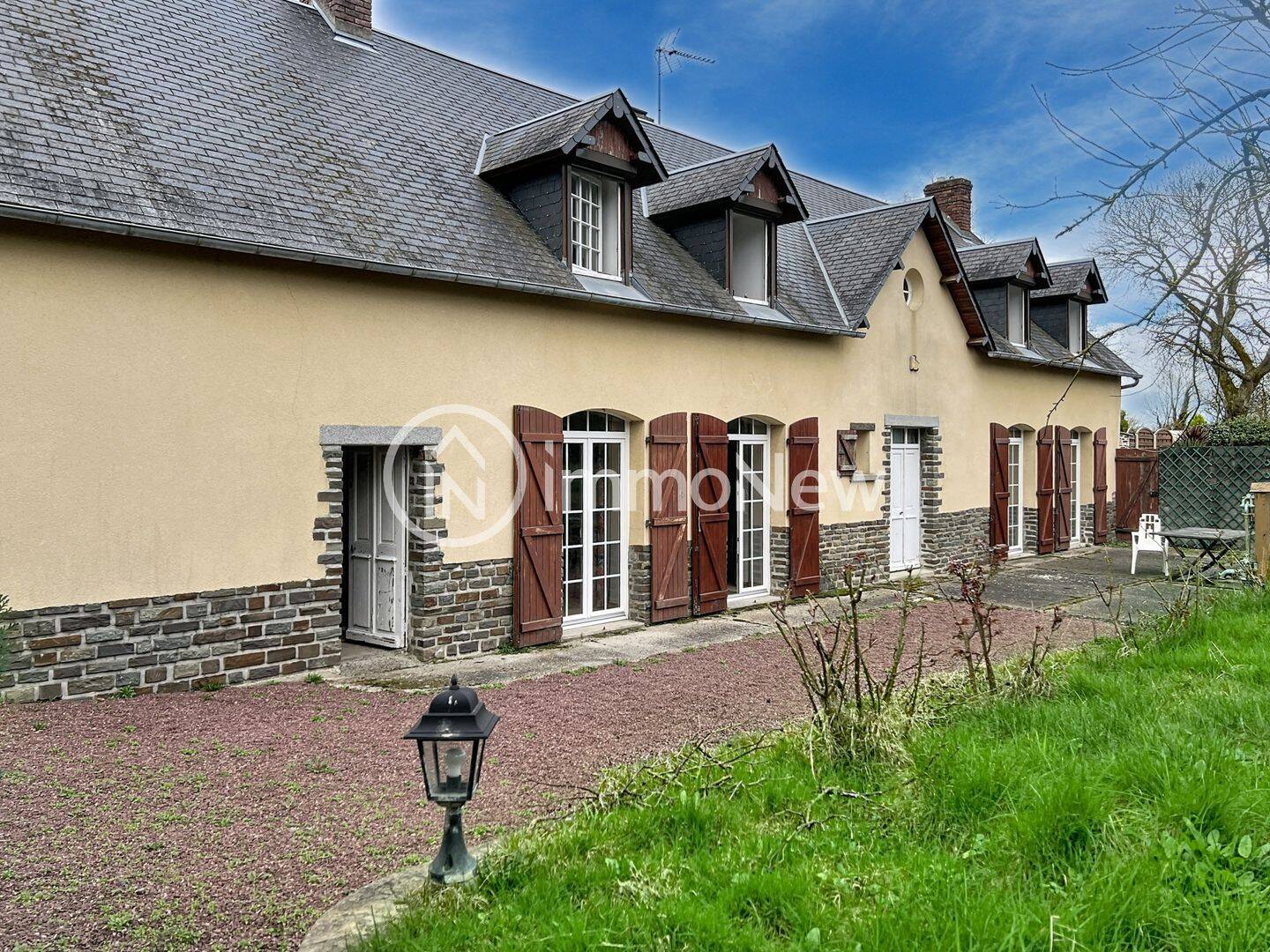 Maison 6 pièces 135 m² · à Cérences · 135 m² · 199 000 €