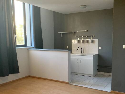 Appartement à louer 800 € 3 pièces 2 chambres 55 m² Étage 1/2 Escoublac La Baule-Escoublac 44500