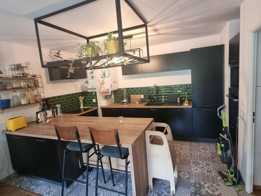 Appartement à louer 1 000 € 3 pièces 2 chambres 67 m² RDC/3 Gravières-Gravette-Beaulieu-Lagrue-Plaisance Cenon 33150