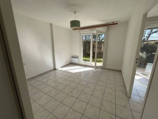 Appartement à vendre 104 000 € 2 pièces 1 chambre 32 m² RDC Zones d'Activités Sud Toulouse 31100