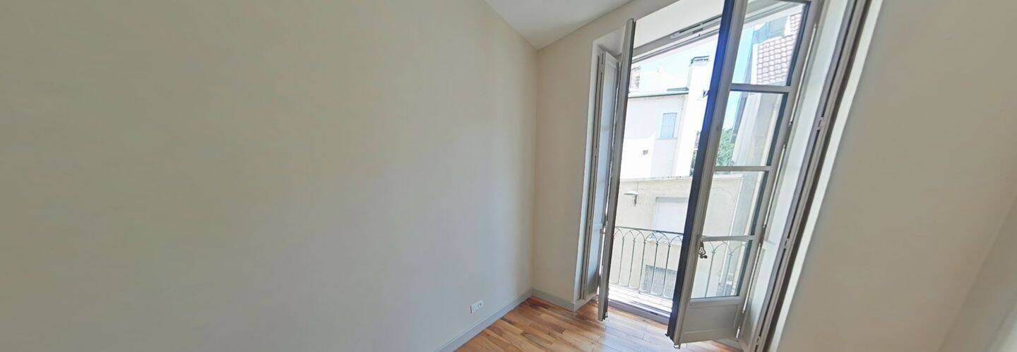 Appartement 4 pièces — 15