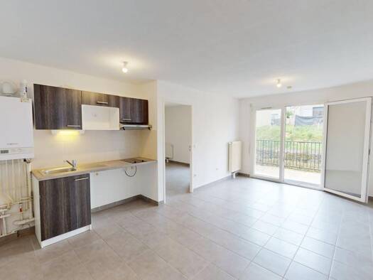 Appartement à louer 695 € 2 pièces 1 chambre 38 m² 1er étage Follainville-Dennemont 78520