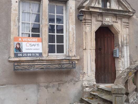 Maison à vendre 77 000 € 8 pièces 4 chambres 200 m² 235 m² de terrain Vic-sur-Seille 57630