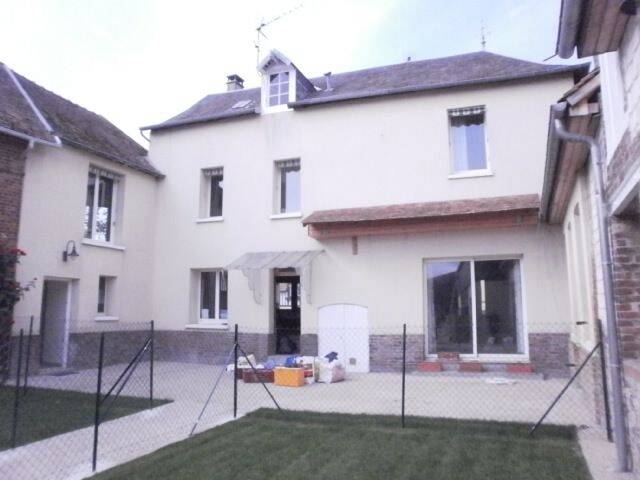 Maison 6 pièces 155 m² · à Criquebeuf-sur-Seine · 155 m² · 930 €