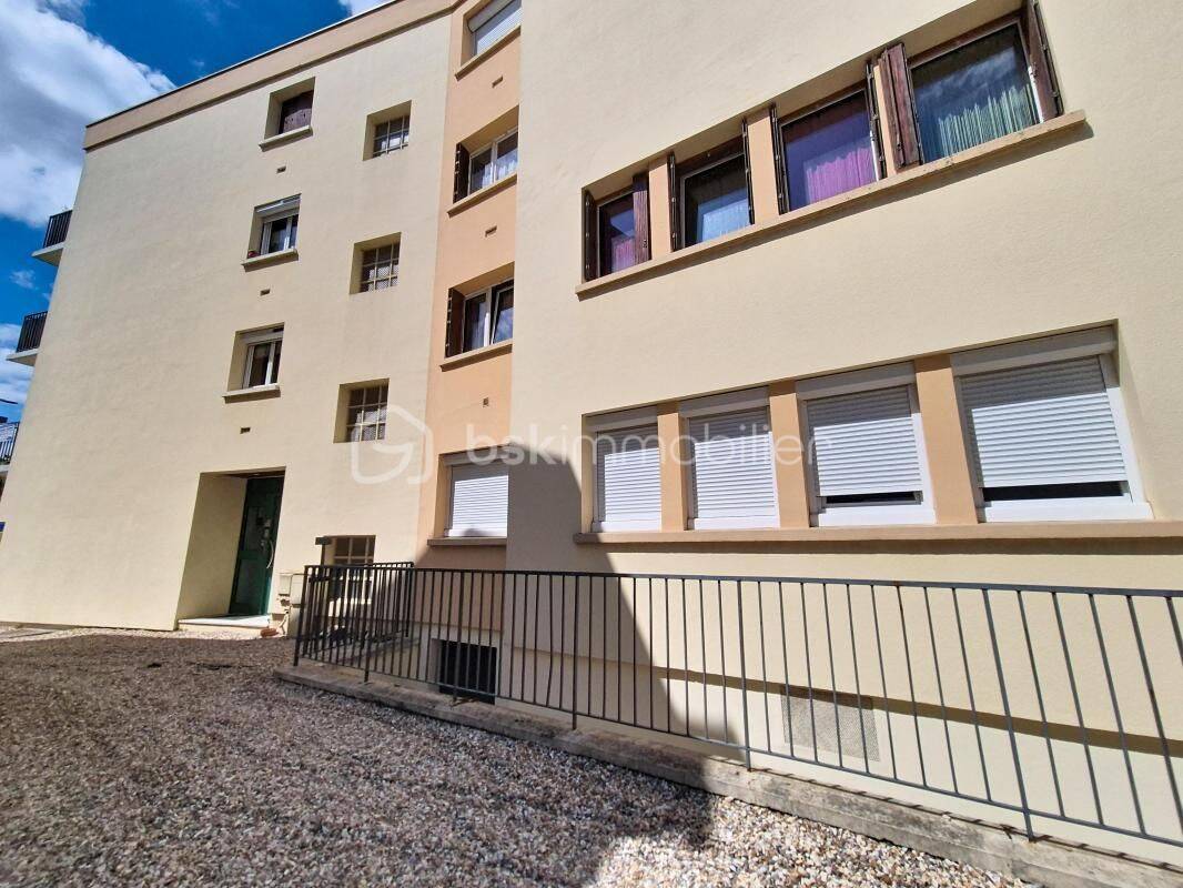 Appartement 3 pièces 73 m² · à Pont-Audemer · 73,1 m² · 110 000 €