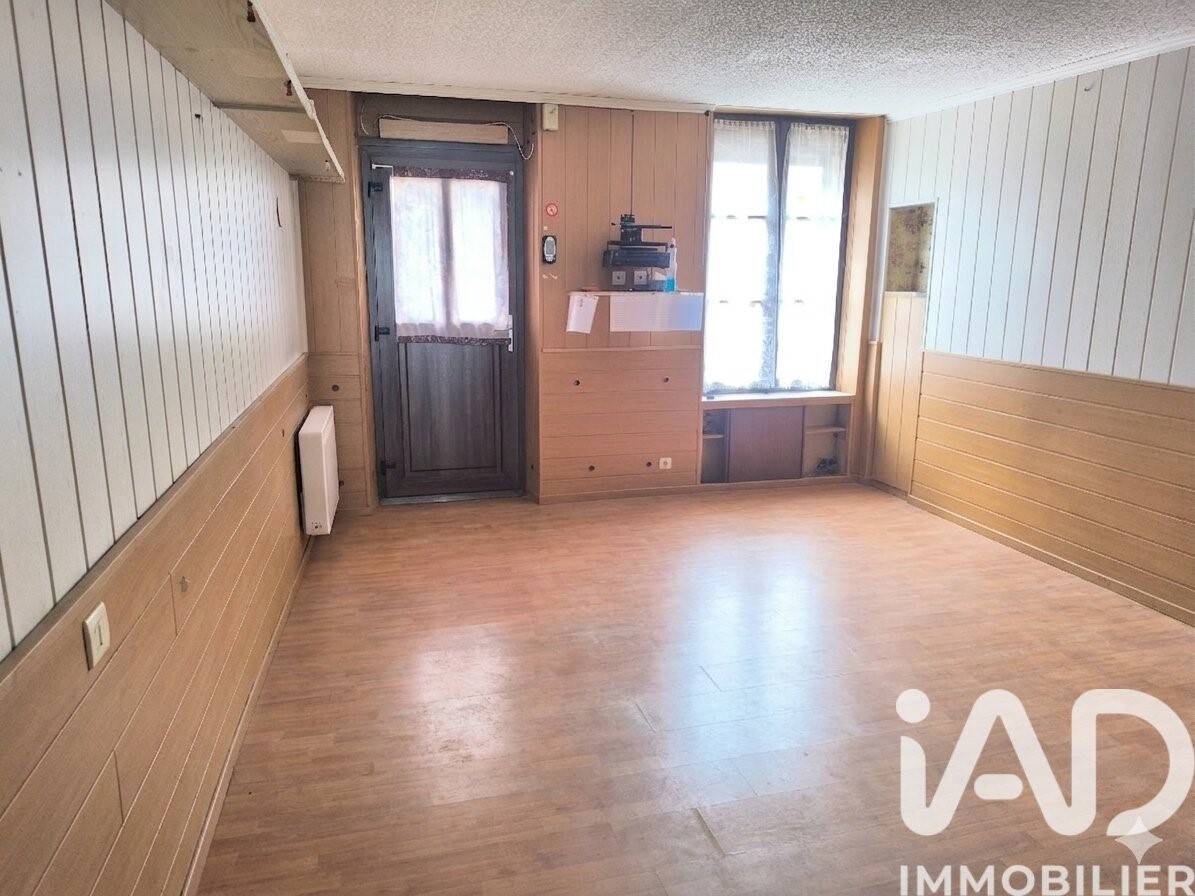 Maison 11 pièces 208 m² · à Ladon · 208 m² · 129 000 €