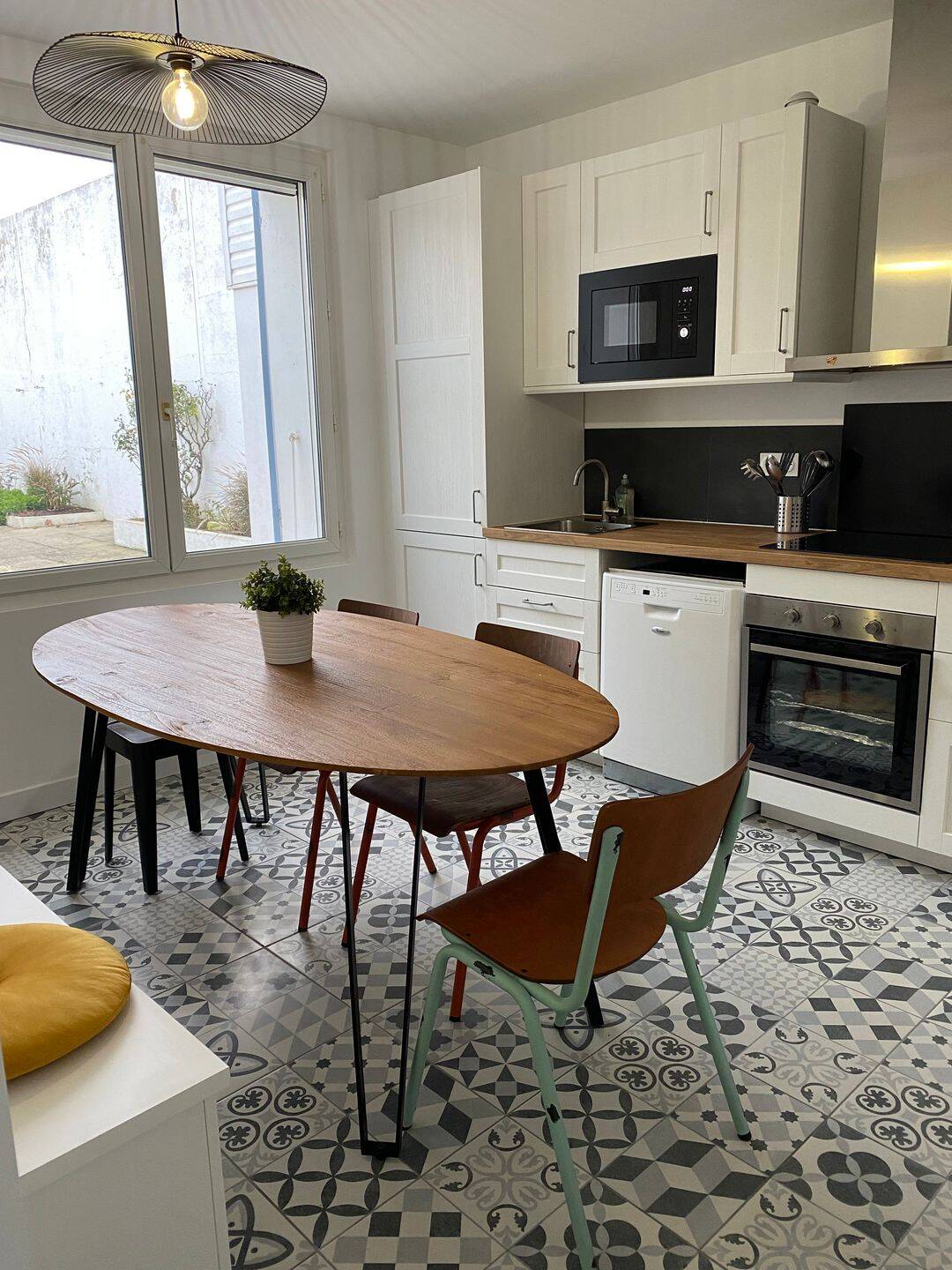 Maison 8 pièces 110 m² · à La Rochelle · 110 m² · 595 €/mois