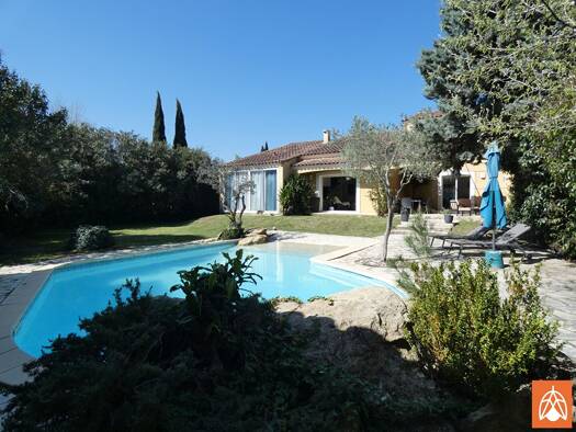 Maison à vendre 650 000 € 7 pièces 4 chambres 188 m² 950 m² de terrain Les Roquassiers Salon-de-Provence 13300