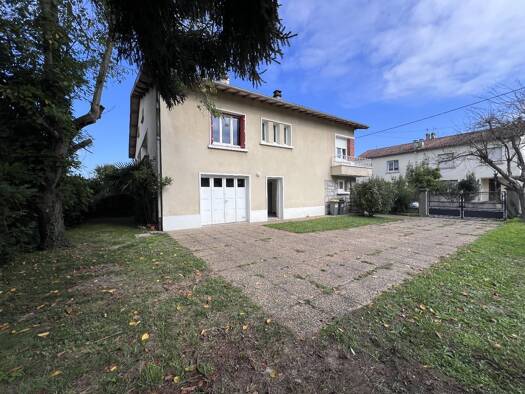 Maison à louer 850 € 6 pièces 4 chambres 127 m² 375 m² de terrain Ouest Saint-Gaudens 31800