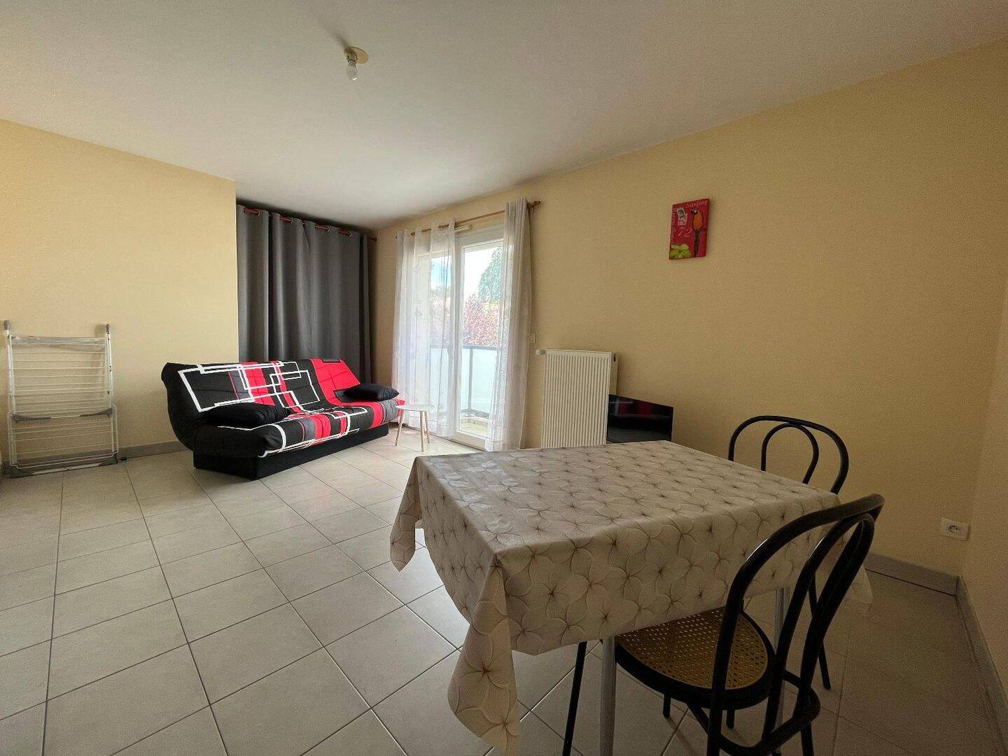 Appartement 1 pièce 28 m² · à Orvault · 27,6 m² · 581 €