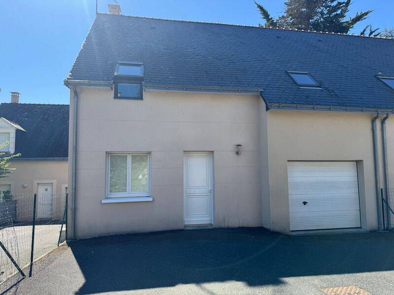 Maison 6 pièces 106 m² · à Briollay · 106 m² · 249 000 €