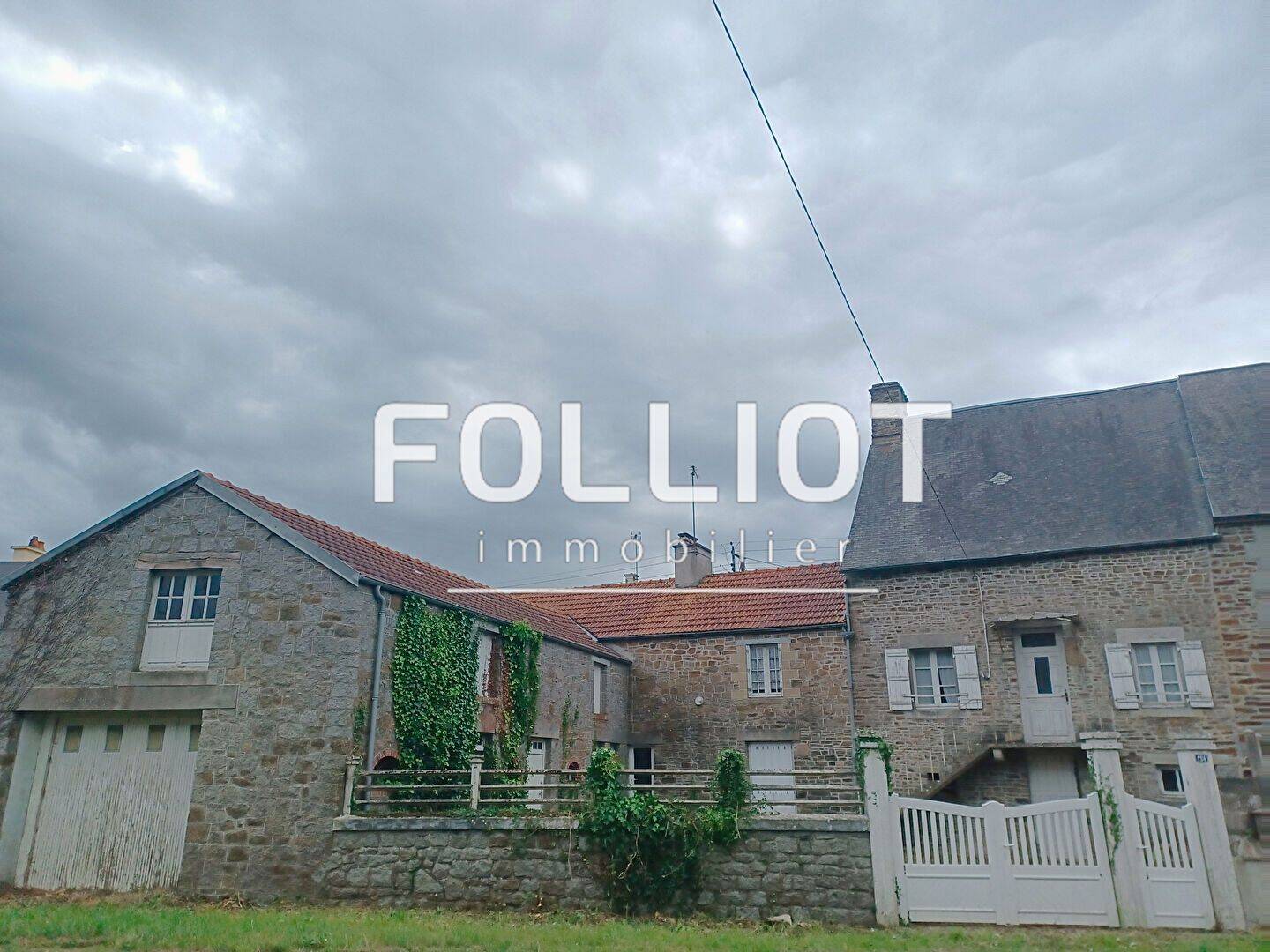Maison 6 pièces 130 m² · à Saint-James · 130 m² · 76 000 €