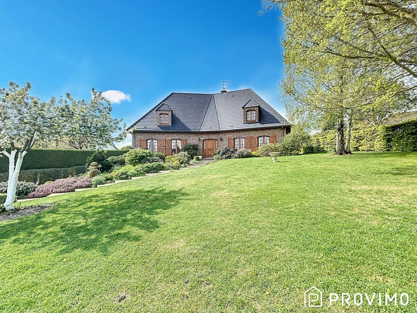 Maison 7 pièces 202 m² · à Arras · 202 m² · 483 000 €