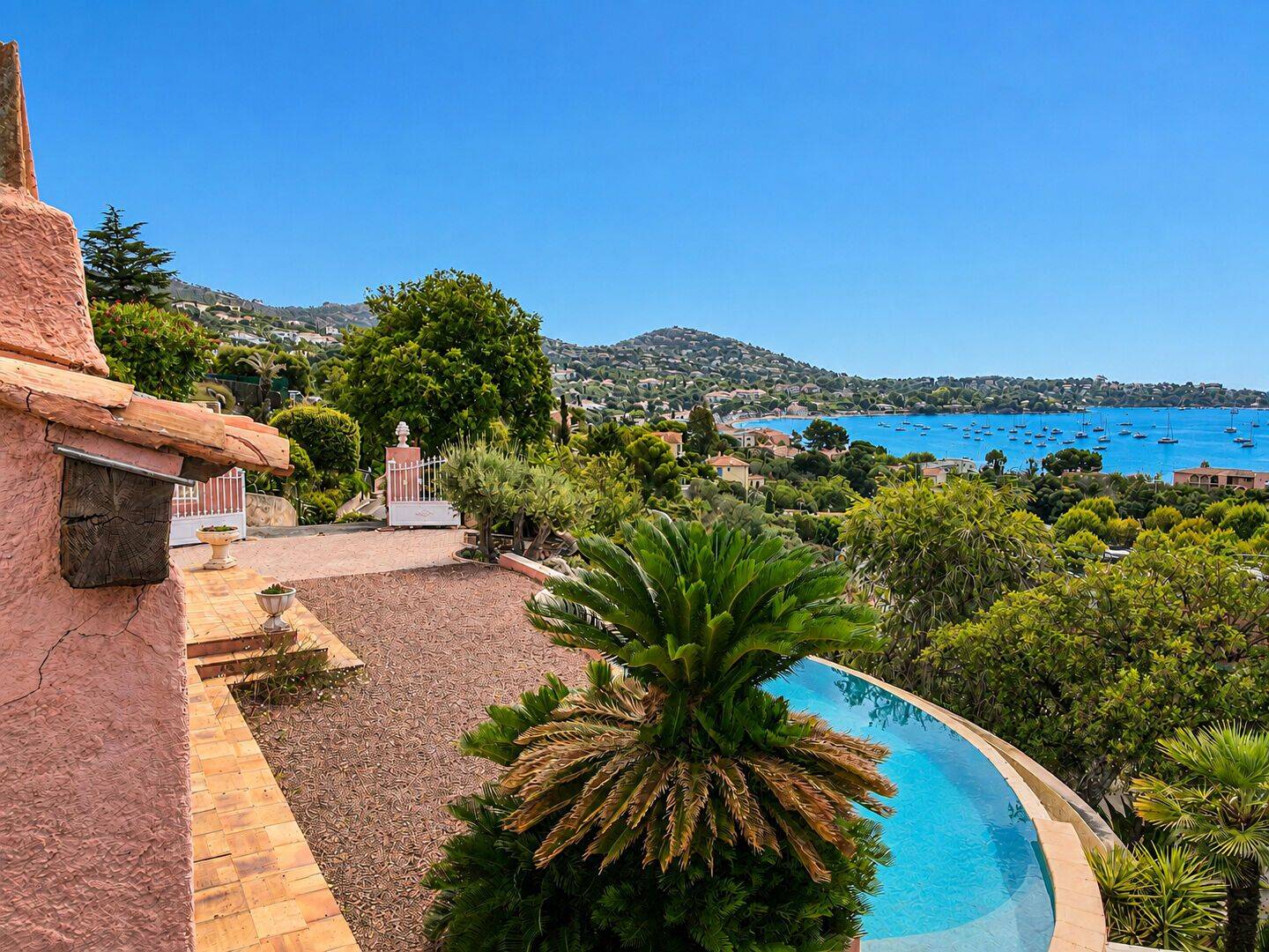 Maison 4 pièces 113 m² · à Saint-Raphaël · 113 m² · 1 260 000 €