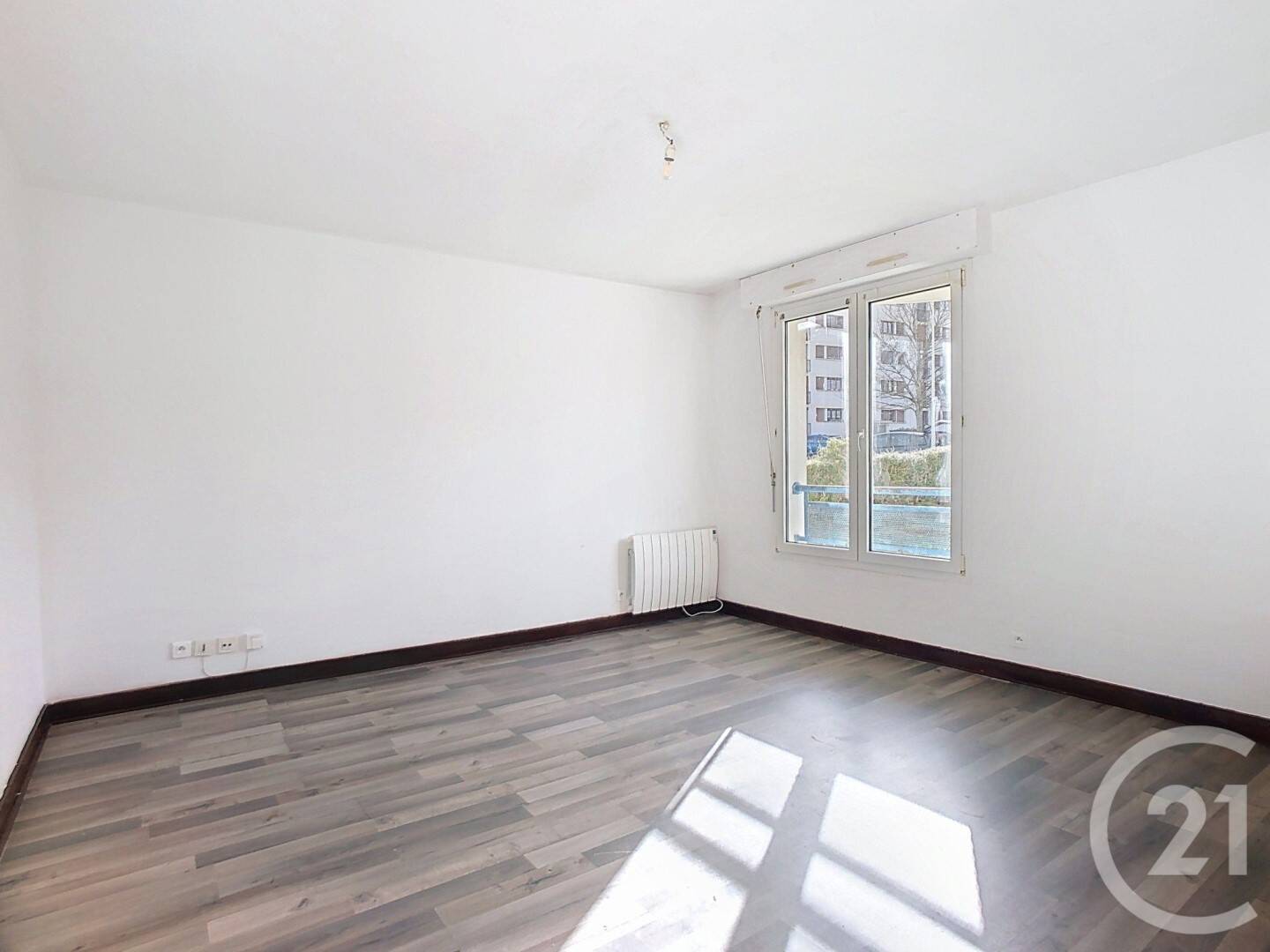 Appartement 1 pièce 32 m² · à Joué-lès-Tours · 31,8 m² · 395 €