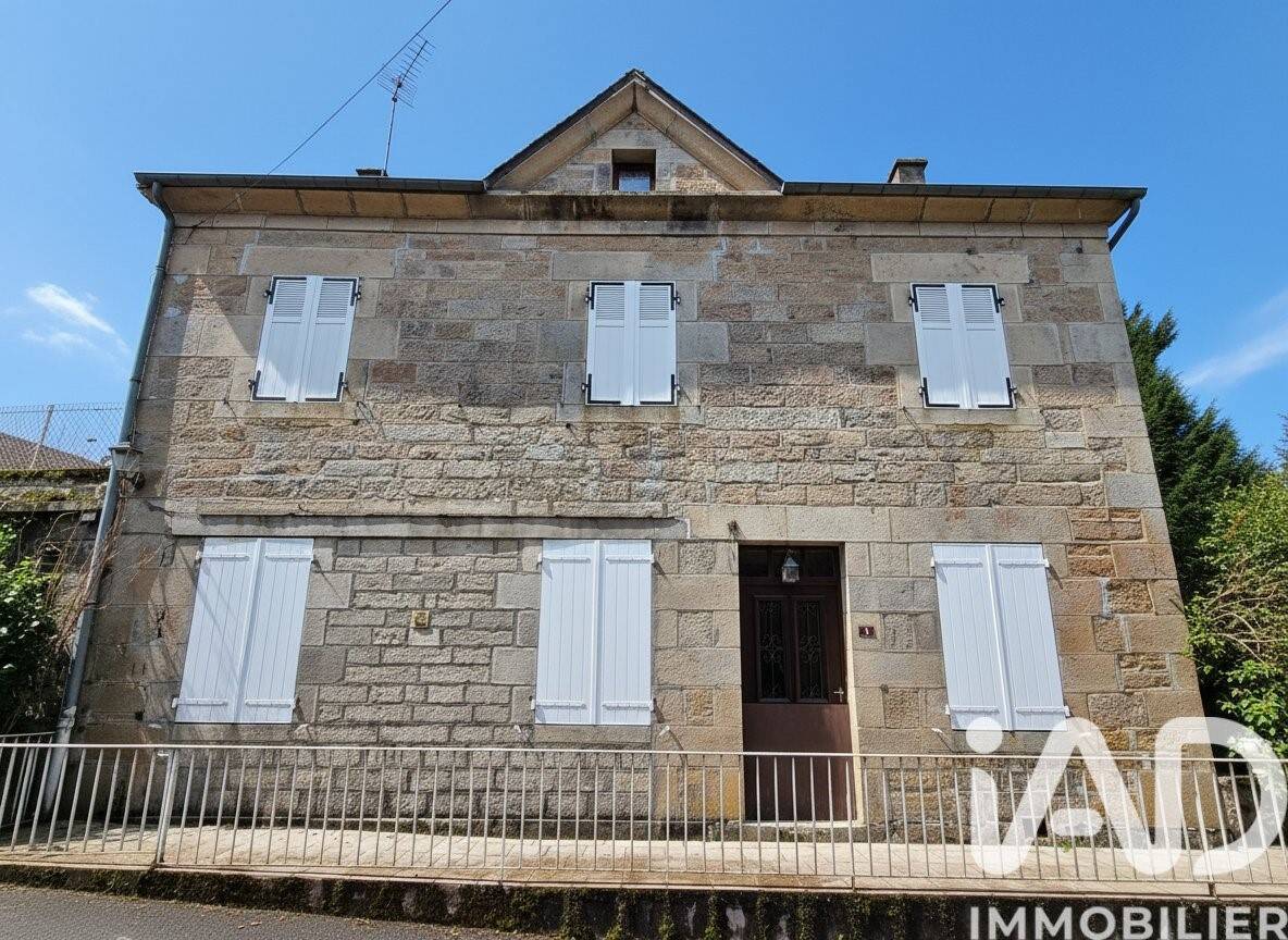 Maison 5 pièces 135 m² · à Peyrelevade · 135 m² · 55 500 €