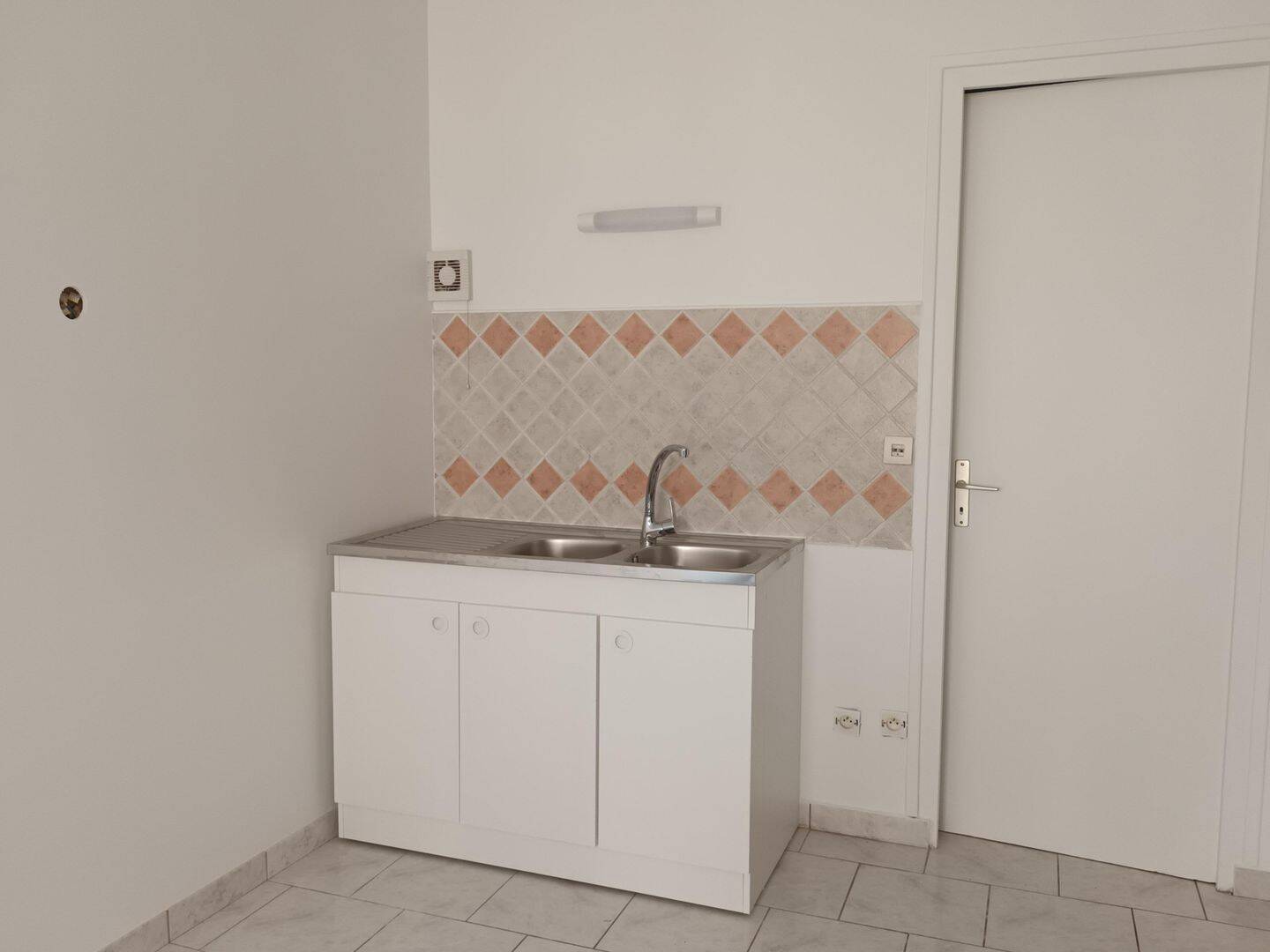 Appartement 1 pièce 20 m² · à Livarot-Pays-d'Auge · 20 m² · 321 €