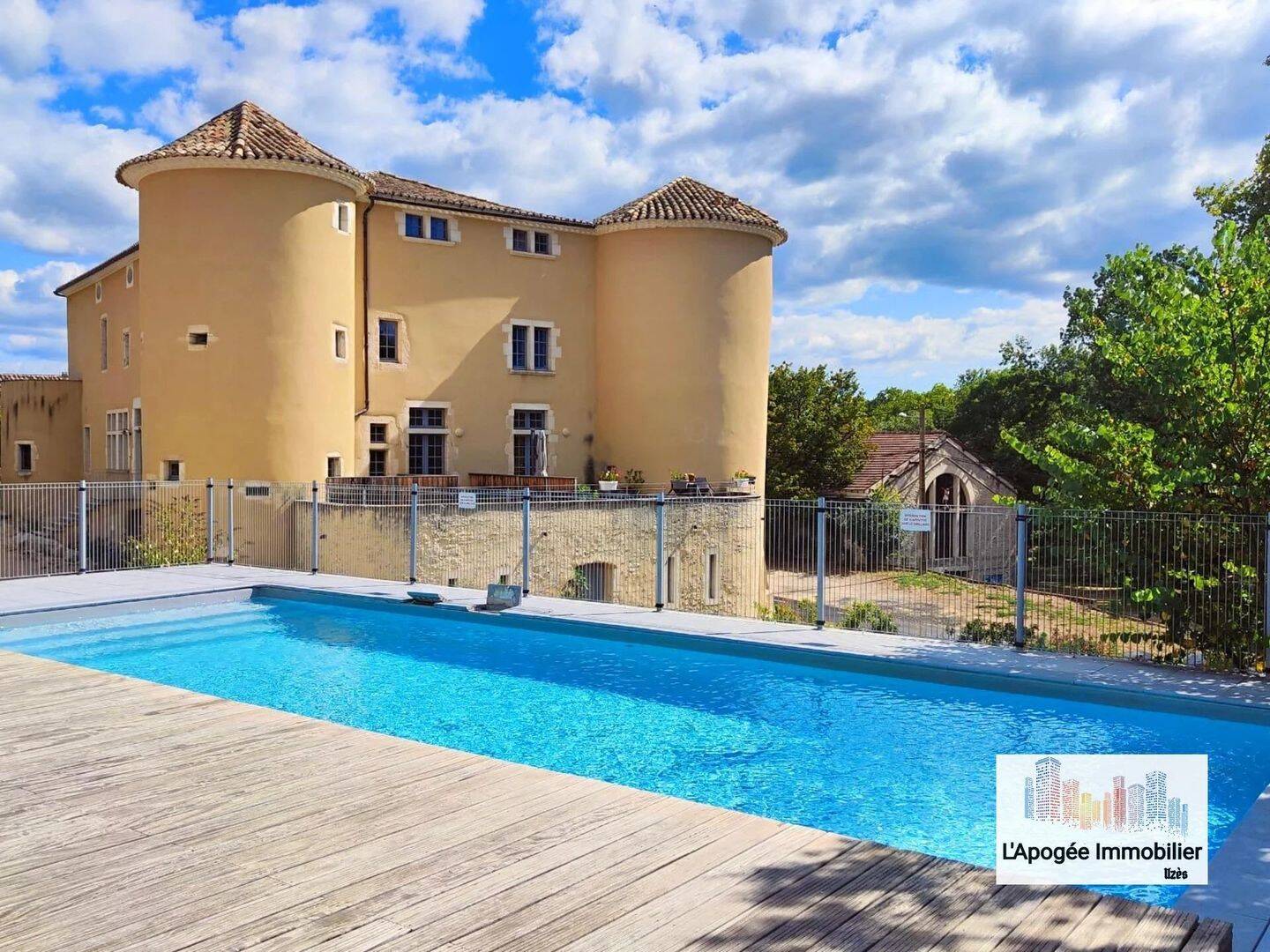 Appartement 3 pièces 83 m² · à Lussan · 83,2 m² · 125 000 €