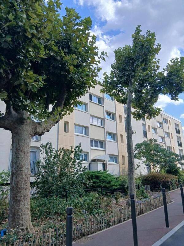Appartement 6 pièces 101 m² · à Suresnes · 101 m² · 2 239 €/mois