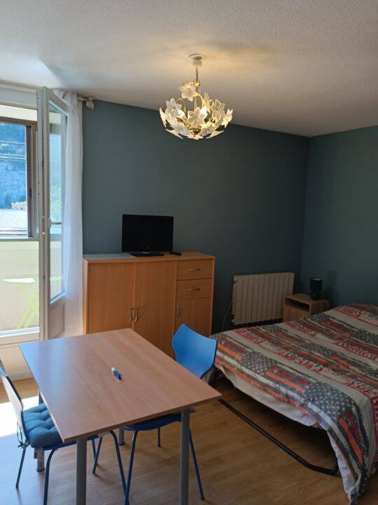 Appartement 1 pièce 25 m² · à Cahors · 25 m² · 420 €