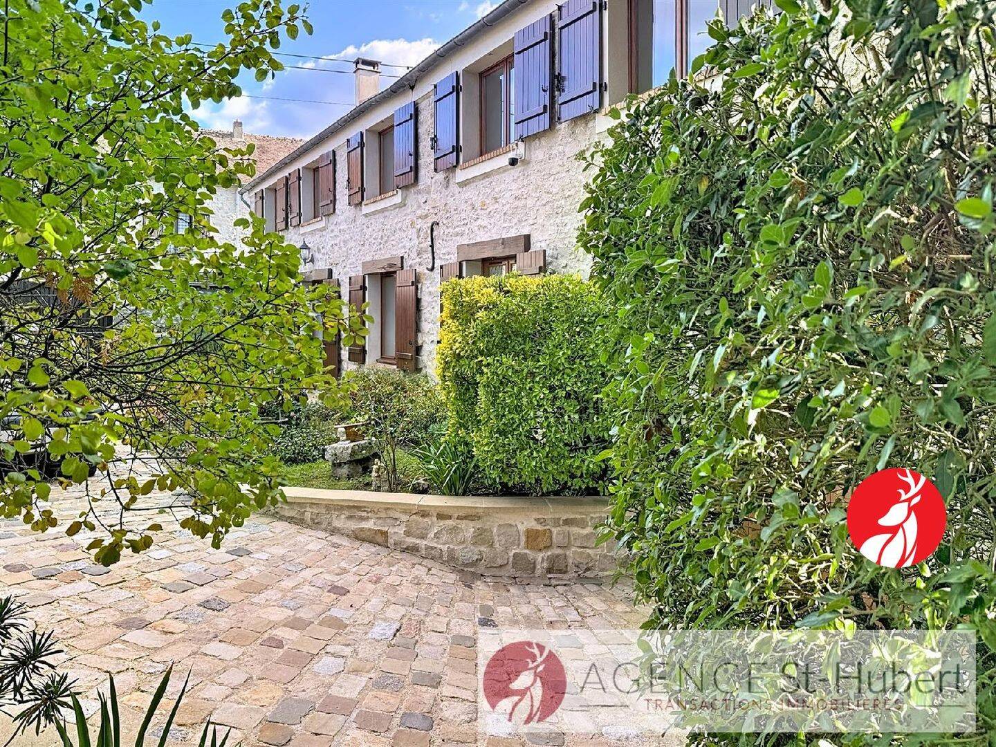 Maison 7 pièces 204 m² · à Achères-la-Forêt · 204 m² · 499 500 €