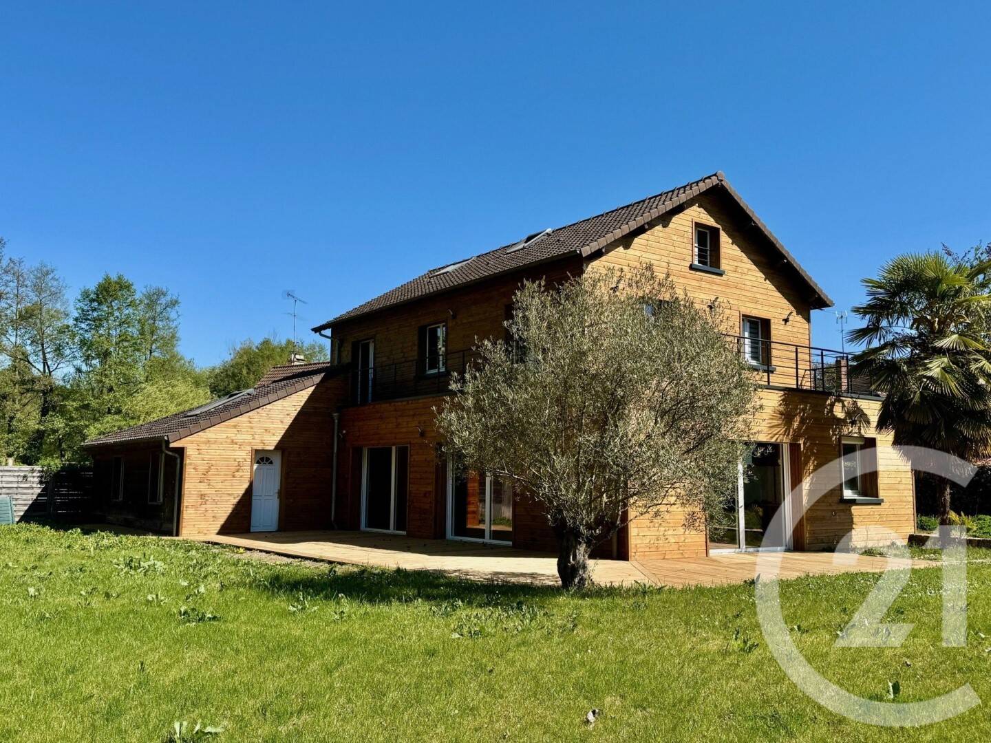 Maison 7 pièces 225 m² · à Bullion · 225 m² · 790 000 €