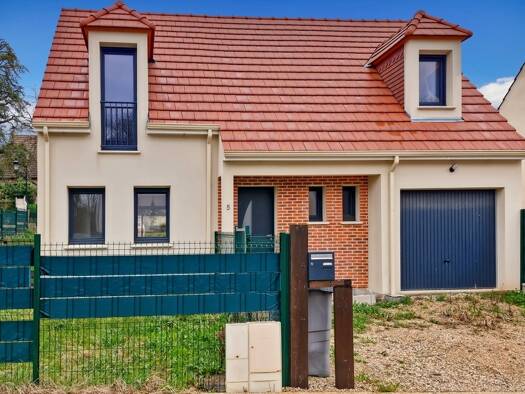 Maison à vendre - Première occupation 269 000 € 4 pièces 3 chambres 97 m² 466 m² de terrain Saint Jean Beauvais 60000