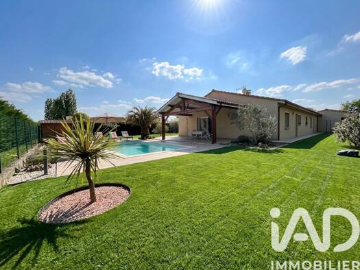 Maison à vendre 399 000 € 5 pièces 4 chambres 161 m² 994 m² de terrain Vayres 33870