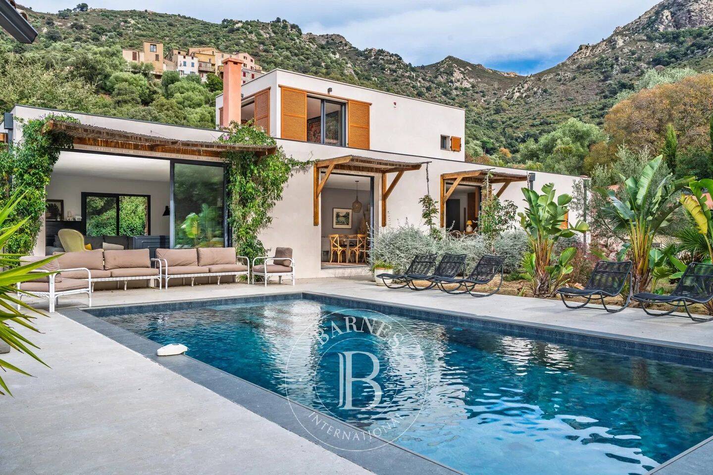 Maison 6 pièces 205 m² · à Calvi · 205 m² · 880 000 €