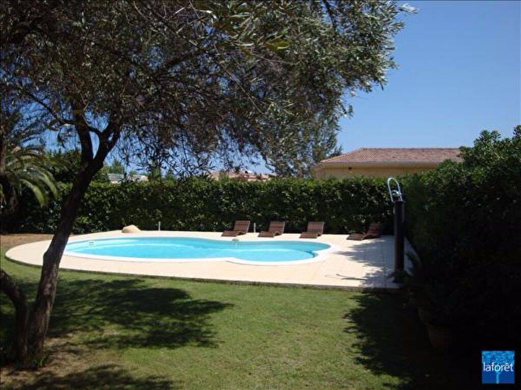Maison 5 pièces 161 m² · à Borgo · 161 m² · 1 875 €