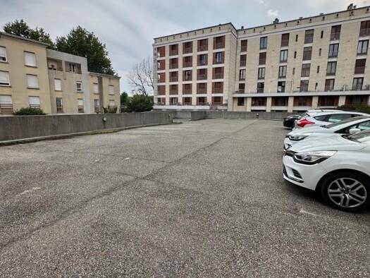 Parking à louer 60 € 12 m² Synagogue-Bonaventure Avignon 84000