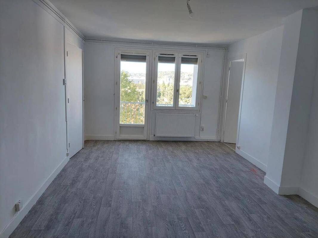 Appartement 4 pièces 72 m² · à Saint-Étienne · 72 m² · 428 €/mois