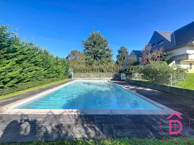 Maison à vendre 429 000 € 7 pièces 5 chambres 240 m² 2 541 m² de terrain Serres-Castet 64121