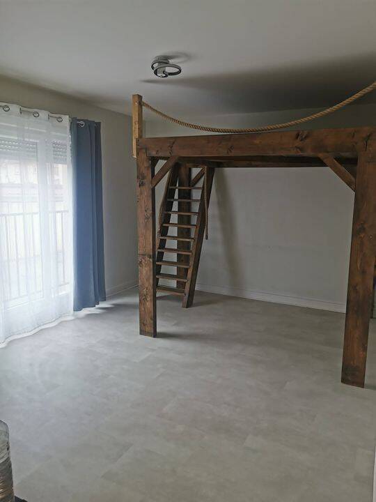 Appartement 1 pièce 33 m² · à Reims · 33 m² · 550 €