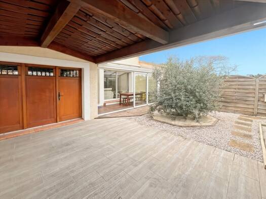 Maison de plain-pied à vendre 238 000 € 3 pièces 2 chambres 72 m² 150 m² de terrain Coopérative Agde 34300