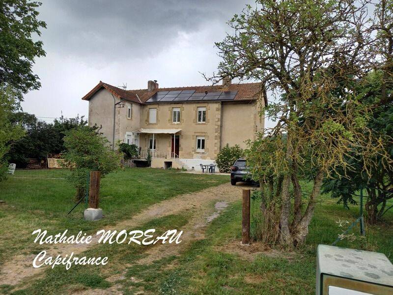 Maison 6 pièces 142 m² · à Saint-Léger-du-Bois · 142 m² · 175 000 €