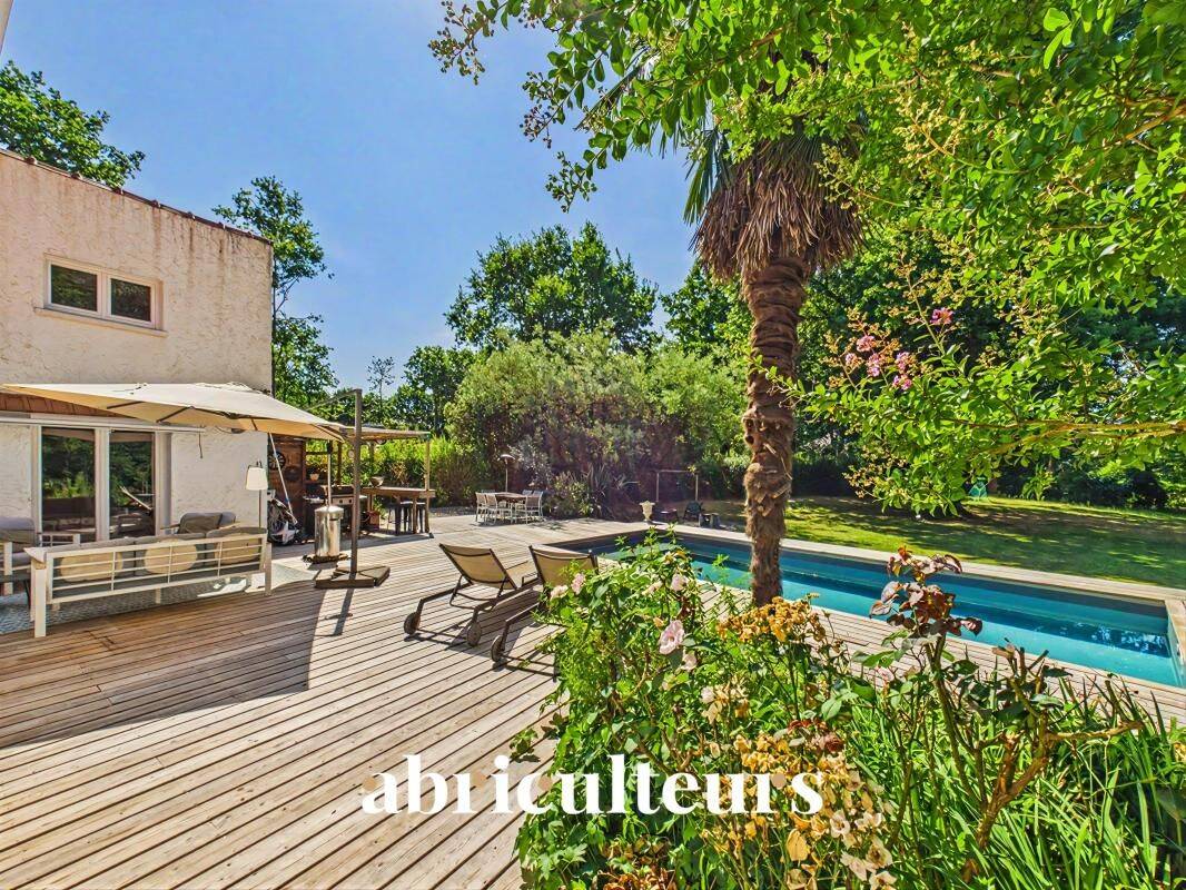 Maison 6 pièces 179 m² · à Sautron · 179,1 m² · 649 000 €