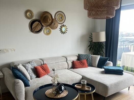 Appartement à vendre 195 000 € 3 pièces 2 chambres 64 m² Étage 4/4 Les Minguettes-Charles Perrault Vénissieux 69200