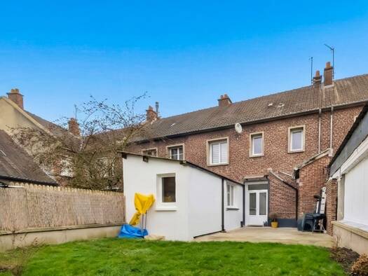 Maison à vendre 195 000 € 4 pièces 2 chambres 96 m² 167 m² de terrain Centre Ville-Emonville Abbeville 80100