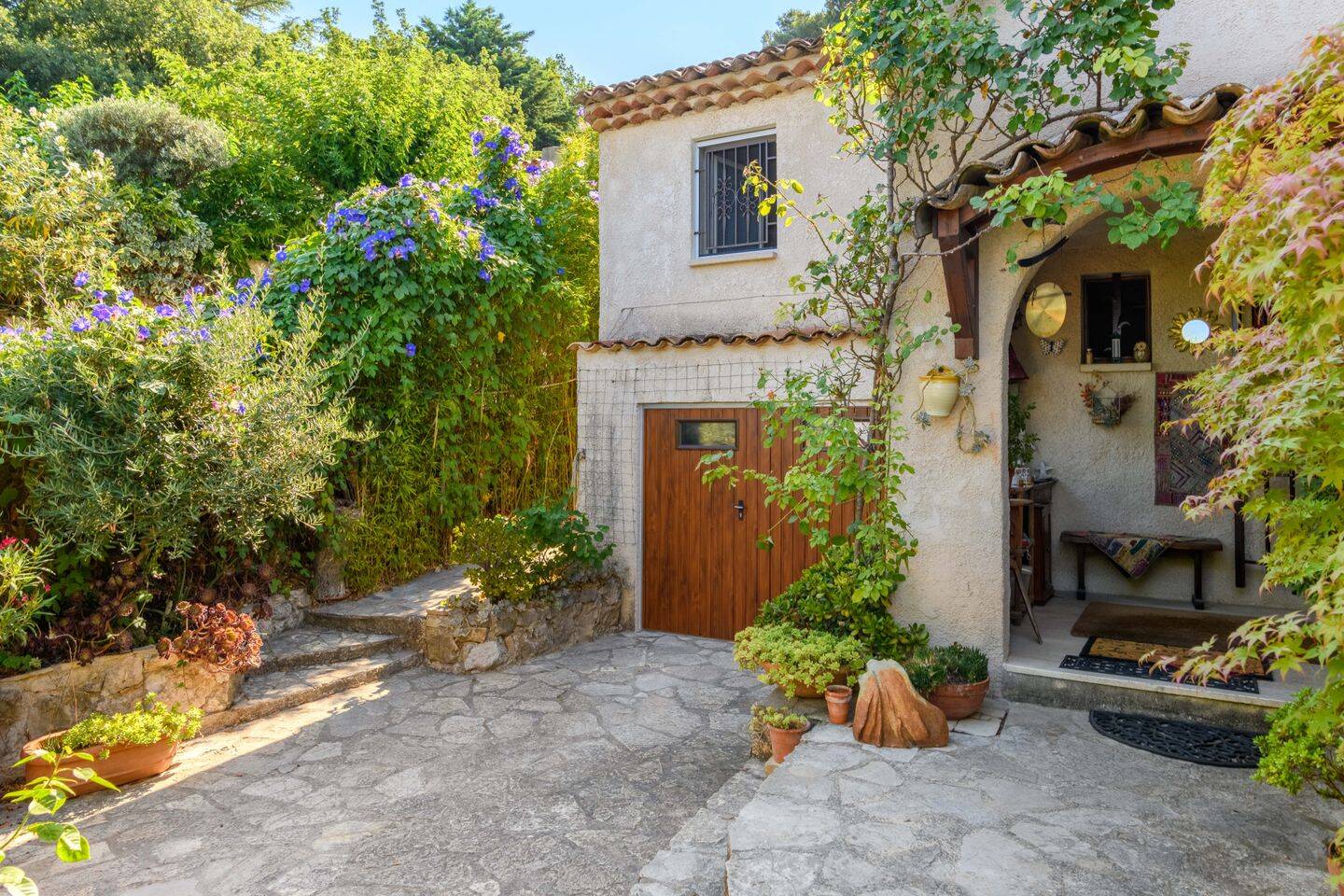 Maison 6 pièces 166 m² · à Marseille 10ème Arrondissement · 166 m² · 835 000 €